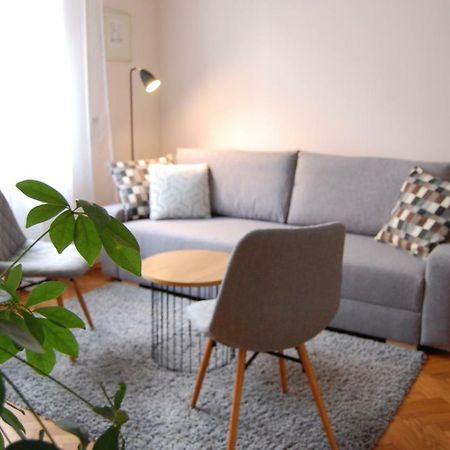 Apartment In The Heart Of Praga Zewnętrze zdjęcie