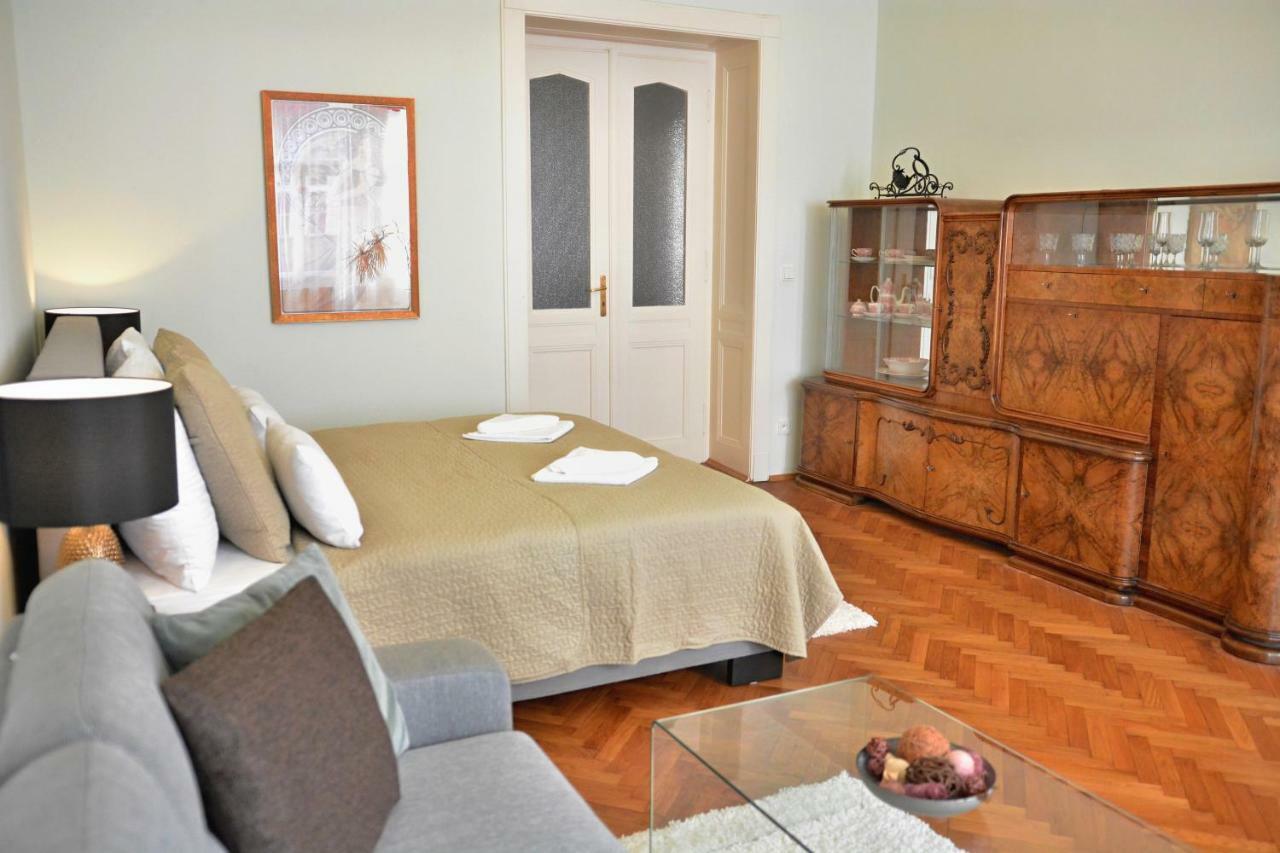 Apartment In The Heart Of Praga Zewnętrze zdjęcie