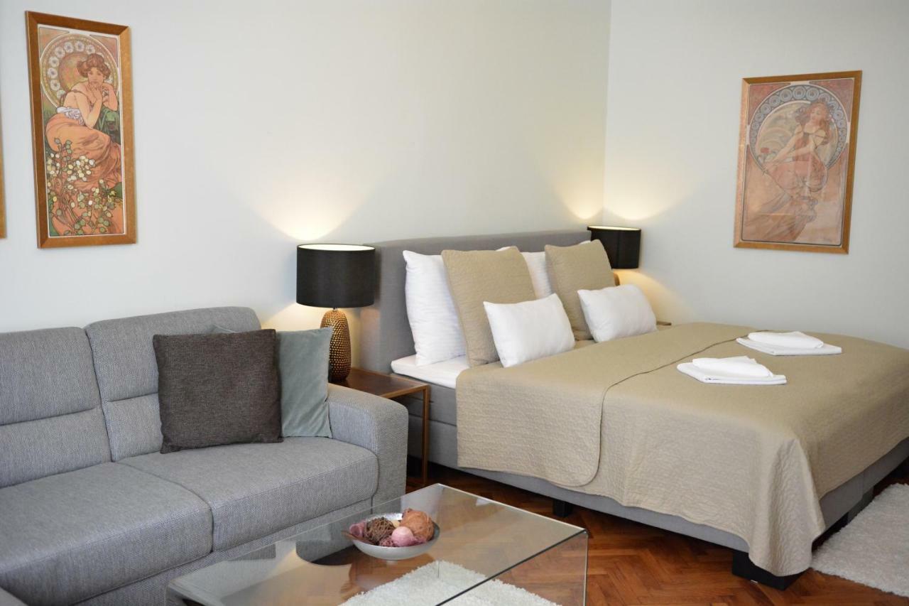 Apartment In The Heart Of Praga Zewnętrze zdjęcie
