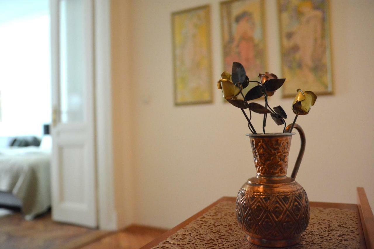 Apartment In The Heart Of Praga Zewnętrze zdjęcie