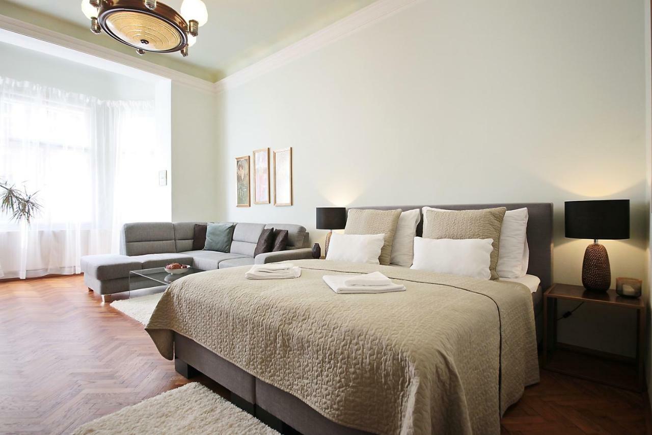 Apartment In The Heart Of Praga Zewnętrze zdjęcie