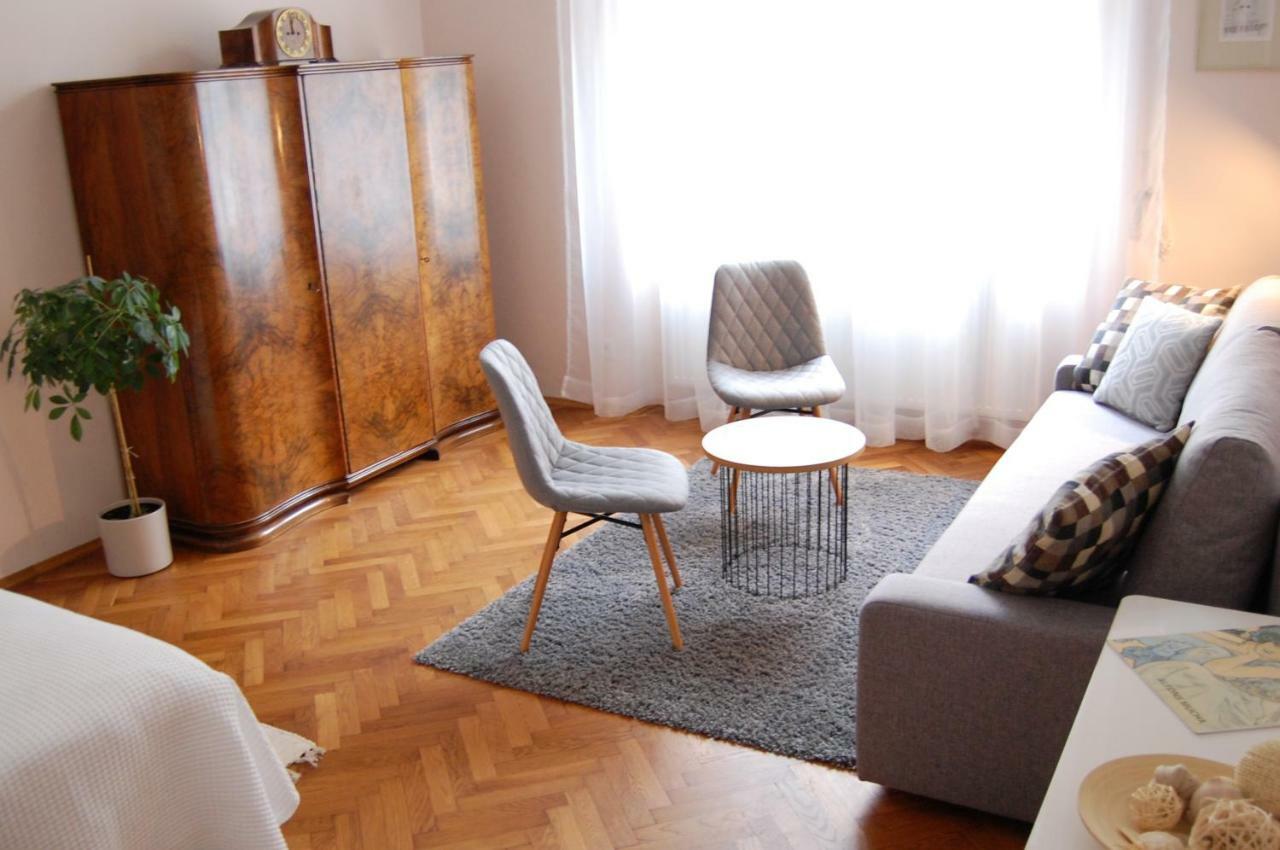 Apartment In The Heart Of Praga Zewnętrze zdjęcie